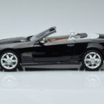 Mercedes SL500 R230 Schwarz Norev 1:18
