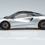 McLaren McLaren Artura Coupé Silber GT Spirit 1:18 1:18 Resin