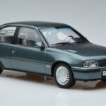 Opel Opel Kadett E GSi Blau Metallic Norev 1:18 1:18 Metall