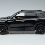 Volkswagen Volkswagen Touareg CR Schwarz FAW 1:18 1:18 Metall