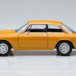 Alfa Romeo 1750 GTV Gelb Norev 1:18 - image 4 of 7