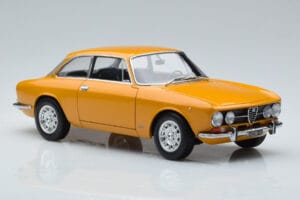 Alfa Romeo 1750 GTV Gelb Norev 1:18 187910 Metall — Bild 5 von 7