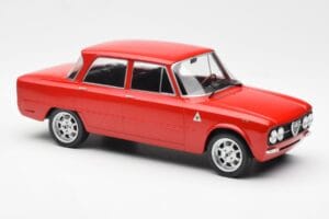Alfa Romeo Giulia Nuova Super Rot Custom Wheels MCG 1:18 MCG18333 Metall — Bild 4 von 6