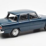 Alfa Romeo Giulia TI Petrol Blau Norev 1:18 - image 2 of 6