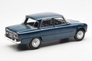 Alfa Romeo Giulia TI Petrol Blau Norev 1:18 187971 Metall — Bild 2 von 6