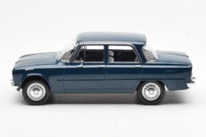 Alfa Romeo Giulia TI Petrol Blau Norev 1:18 187971 Metall — Bild 3 von 6