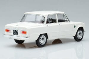 Alfa Romeo Giulia Ti Super Norev 1:18 187970 Metall — Bild 2 von 6