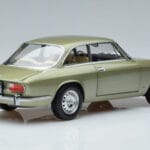 Alfa Romeo GTV 2000 Grün Limitierte Auflage Norev 1:18 187913 Metall - image 3 of 7
