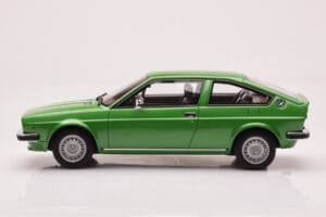 Alfa Romeo Alfasud Sprint Grün Otto 1:18 OT1043 Resin — Bild 3 von 6