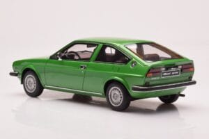 Alfa Romeo Alfasud Sprint Grün Otto 1:18 OT1043 Resin — Bild 5 von 6
