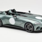 Aston Martin V12 Speedster Grün Metallic GT Spirit 1:18 - image 4 of 6
