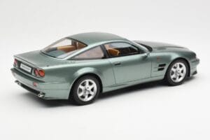 Aston Martin V8 Vantage Grün GT Spirit 1:18 GT345 Resin — Bild 2 von 6