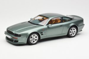Aston Martin V8 Vantage Grün GT Spirit 1:18