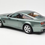 Aston Martin V8 Vantage Grün GT Spirit 1:18 - image 5 of 6