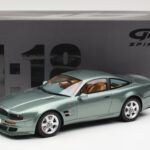 Aston Martin V8 Vantage Grün GT Spirit 1:18 - image 6 of 6