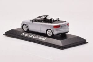 Audi A3 8P Cabriolet Silber Minichamps 1:43 5010803323 Metall — Bild 3 von 4