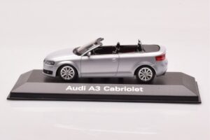 Audi A3 8P Cabriolet Silber Minichamps 1:43