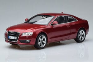 Audi A5 B8 Granatrot Norev 1:18 188352 Metall