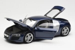 Audi R8 4.2 FSI V8 Blau Kyosho 1:18 09213BL Metall — Bild 2 von 8