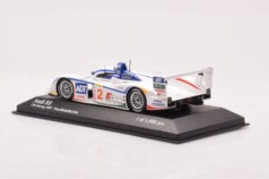 Audi R8 #2 E. Pirro / F. Biela / A. McNish 12 Hours of Sebring 2nd Place 2005 Minichamps 1:43 400051302 Metall — Bild 3 von 4