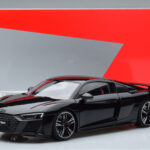 Audi R8 Performance Schwarz Kengfai 1:18 - image 10 of 10