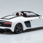 Audi R8 Spyder Performance Weiss Kengfai 1:18 - image 3 of 11