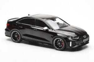 Audi RS3 8Y Limousine Schwarz MCG 1:18 MCG18450 Metall — Bild 4 von 6