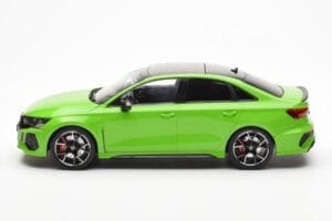 Audi RS3 8Y Limousine Grün MCG 1:18 MCG18449 Metall — Bild 3 von 6