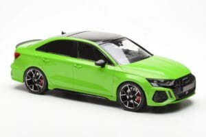 Audi RS3 8Y Limousine Grün MCG 1:18 MCG18449 Metall — Bild 4 von 6