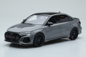 Audi RS3 8Y Limousine Performance Edition Grau GT Spirit 1:18