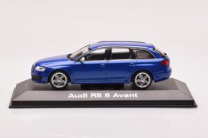 Audi RS6 C6 Sepang Blau Minichamps 1:43