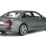 Audi S8 D5 Grau GT Spirit 1:18 - image 2 of 5