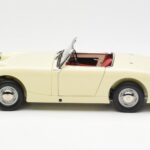 Austin-Healey Sprite Mk I Open Old English Weiß Kyosho 1:18 - image 4 of 8