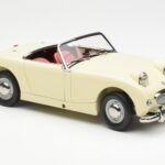 Austin-Healey Sprite Mk I Open Old English Weiß Kyosho 1:18 - image 6 of 8