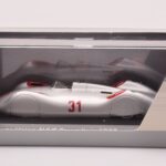 Auto Union Stromlinie #31 AVUS 1937 Silber Minichamps 1:43 - image 4 of 4