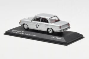 BMW 2000 Ti #17 J. Ickx / C. van Ophem Winners 24 Hours of Spa 1966 Minichamps 1:43 400662517 Metall — Bild 3 von 4