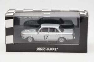 BMW 2000 Ti #17 J. Ickx / C. van Ophem Winners 24 Hours of Spa 1966 Minichamps 1:43 400662517 Metall — Bild 4 von 4