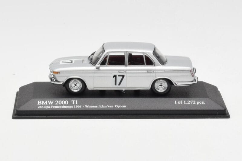 BMW 2000 Ti #17 J. Ickx / C. van Ophem Winners 24 Hours of Spa 1966 Minichamps 1:43