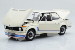 BMW 2002 Turbo Weiß Kyosho 1:18 08544W Metall — Bild 2 von 8