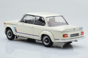 BMW 2002 Turbo Weiß Kyosho 1:18 08544W Metall — Bild 7 von 8
