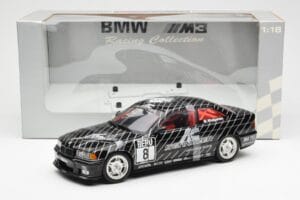 BMW 320i E36 STW #8 J. Winkelhock 1998 UT Models 1:18 39845 Metall — Bild 6 von 6