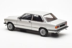 BMW 323i E21 Aspen Silber AUTOart 1:18 80430433552 Metall — Bild 7 von 8