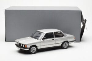 BMW 323i E21 Aspen Silber AUTOart 1:18 80430433552 Metall — Bild 8 von 8