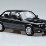 BMW 325i E30 Schwarz Norev 1:18 - image 4 of 6