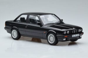 BMW 325i E30 Schwarz Norev 1:18 183203 Metall — Bild 4 von 6