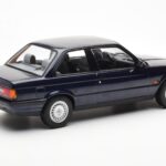 BMW 325i E30 Blau Metallic Norev 1:18 - image 2 of 6