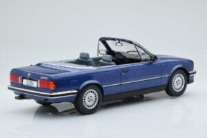 BMW 325i E30 Cabriolet Blau MCG 1:18 MCG18381 Metall — Bild 2 von 5