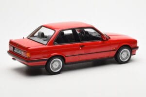BMW 325i E30 Rot Norev 1:18 183202 Metall — Bild 2 von 6