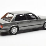 BMW 325i E30 Limousine Dolphin Grau Otto 1:18 - image 2 of 6