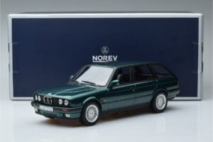 BMW 325i E30 Touring Grün Metallic Norev 1:18 183219 Metall — Bild 6 von 6